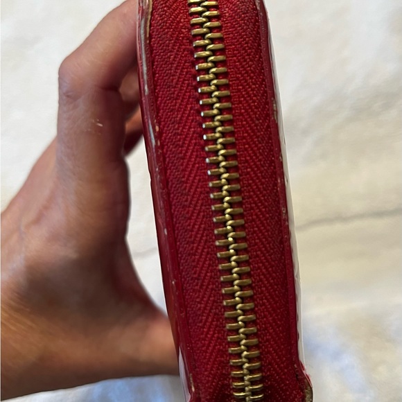 Louis Vuitton cherry red Vernis clutch zippy wallet - Picture 4 of 14